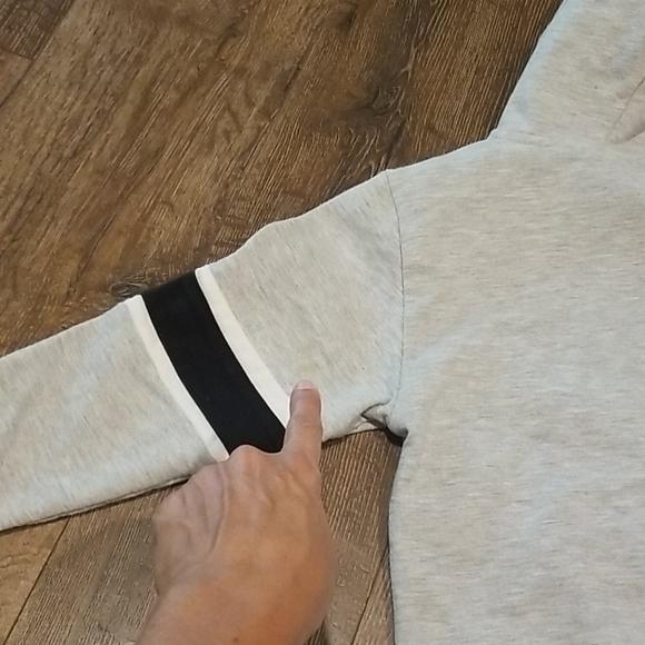 Wreck-It Ralph sweatshirt - Picture 7 of 7